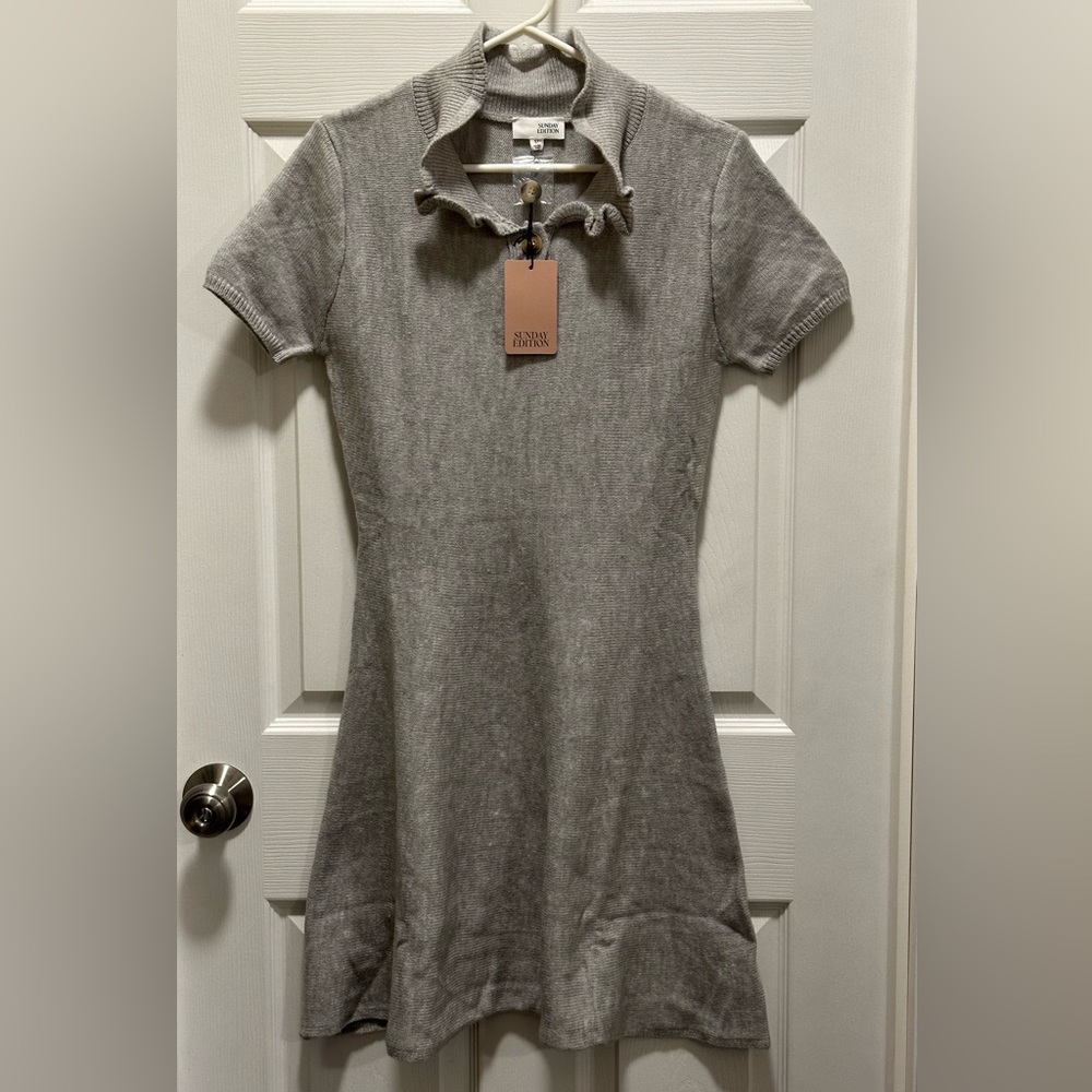 Sunday Edition : Ruffle Collared Fit Flare Sweater Dress Size Medium